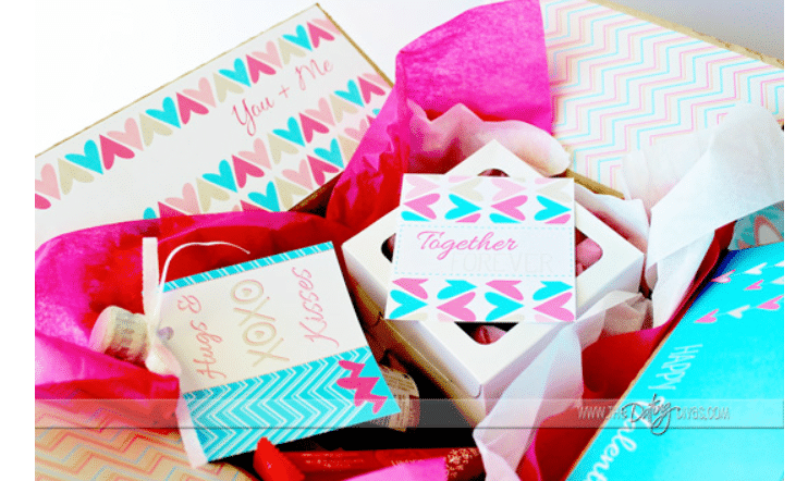 Favorite Things Gift Exchange Party – The Dating Divas