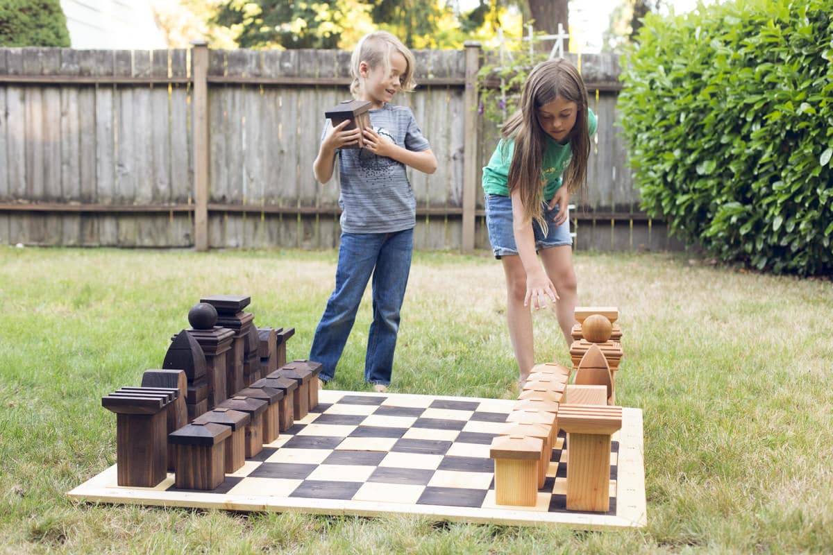 29 Best Outdoor Games for Kids and Adults to Play in 2022